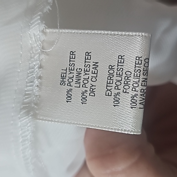 Eliza J floral halter style dress with keyhole button back closure - Picture 8 of 8